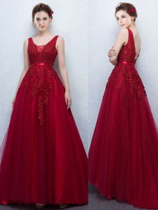 Gorgeous V Neck Applique and Belted Prom Dress in Wine Red