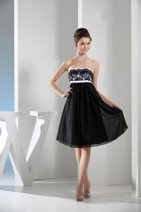 Black and White Knee-length Chiffon Prom Gown Dress with Lace