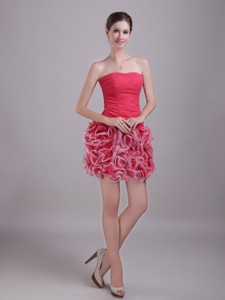 Red Column/sheath Strapless Mini-length Chiffon And Organza Ruch Cocktail Dress