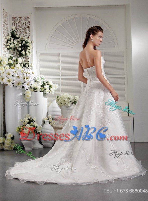 White Princess Strapless Court Train Embroidery Organza Wedding Dress