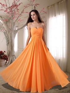 Affordable Sweetheart Ruching Empire Graduation Dress In Orange