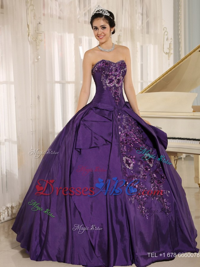 Eggplant Purple Embroidery Quinceanera Dress With Sweetheart In