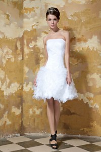 Beautiful Strapless Mini-length Tulle Ruch Wedding Dress