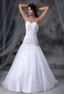 Stanton Iowa Lace With Beading Tulle Sweetheart Chapel Train Tulle Wedding Dress