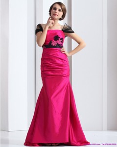 Luxurious Prom Dress With Brush Train