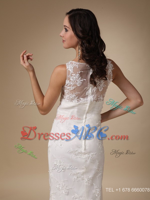 Pretty Column V-neck Brush Train Taffeta and Lace Wedding Dress 