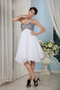 Simple White Princess Prom Homecoming Dress Sweetheart Knee-length Chiffon