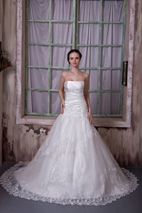Gorgeous Strapless Chapel Train Taffeta And Lace Appliques Wedding Dress