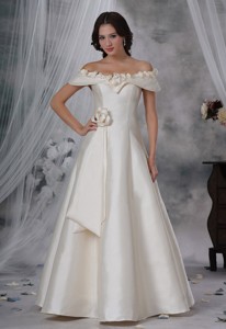 Waukee Iowa Beaded Decorate Off The Shoulder Hand Made Flower Floor-length Wedding Dress For