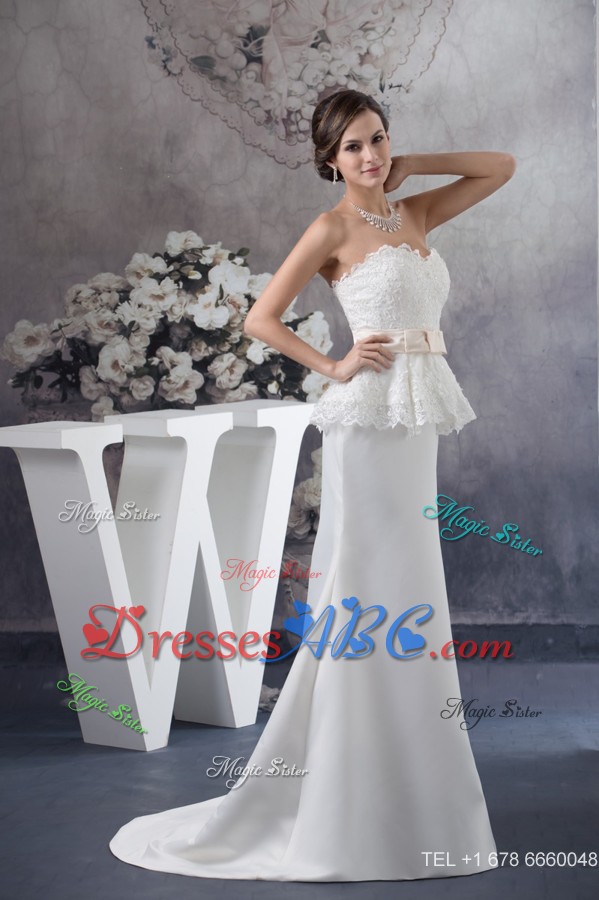 Sweetheart Brush Train White Wedding Dress with Champagne Bowknot 