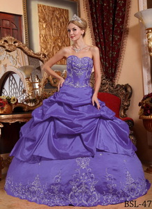 Purple Ball Gown Sweetheart Floor-length Taffeta Embroidery with Beading Quinceanera Dress