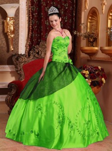 Spring Green Ball Gown Sweetheart Floor-length Satin Embroidery with Beading Quinceanera Dress