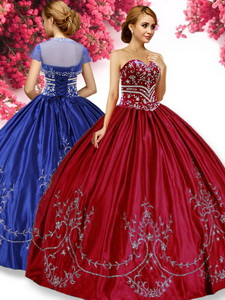 Classical Wine Red Quinceanera Dress with Beading and Appliques
