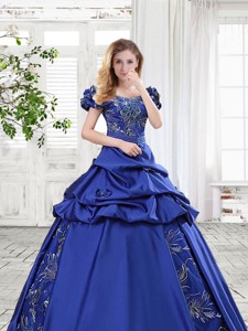 Cheap Applique and Bubble Bowknot Royal Blue Prom Gown in Taffeta