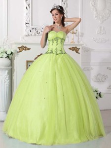 Yellow Green Ball Gown Sweetheart Floor-length Tulle and Taffeta Beading Quinceanera Dress