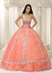 Orange Sweetheart Appliques And Beaded Decorate Quinceanera Dress