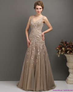 Feminine Empire Mother Of The Bride Dress With Brush Train And Appliques