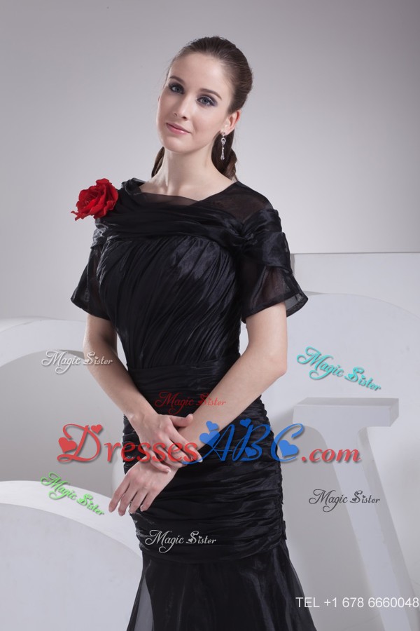 Short Sleeves Ruched Mermaid Mother of the Bride Dress with Flower on Shoulder